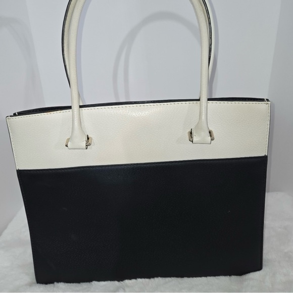Kate Spade Elegant Black and White Handbag - Picture 2 of 8